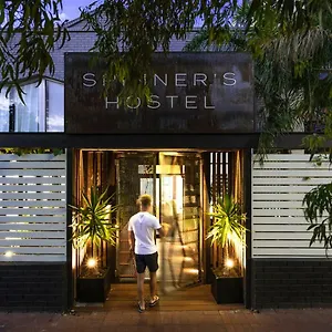 Hostal Spinners